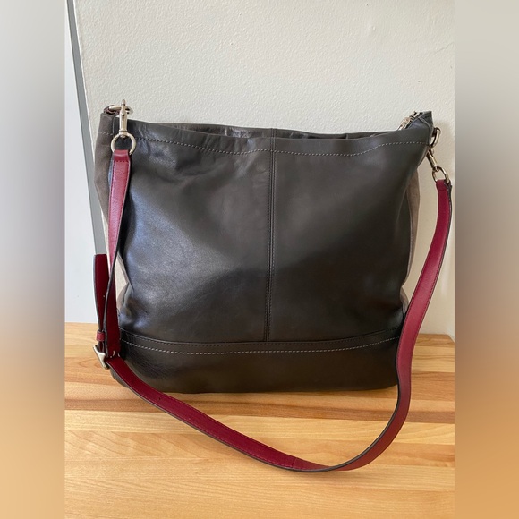 Coach Black and Burgundy Quilted Shoulder Bag - Picture 4 of 10